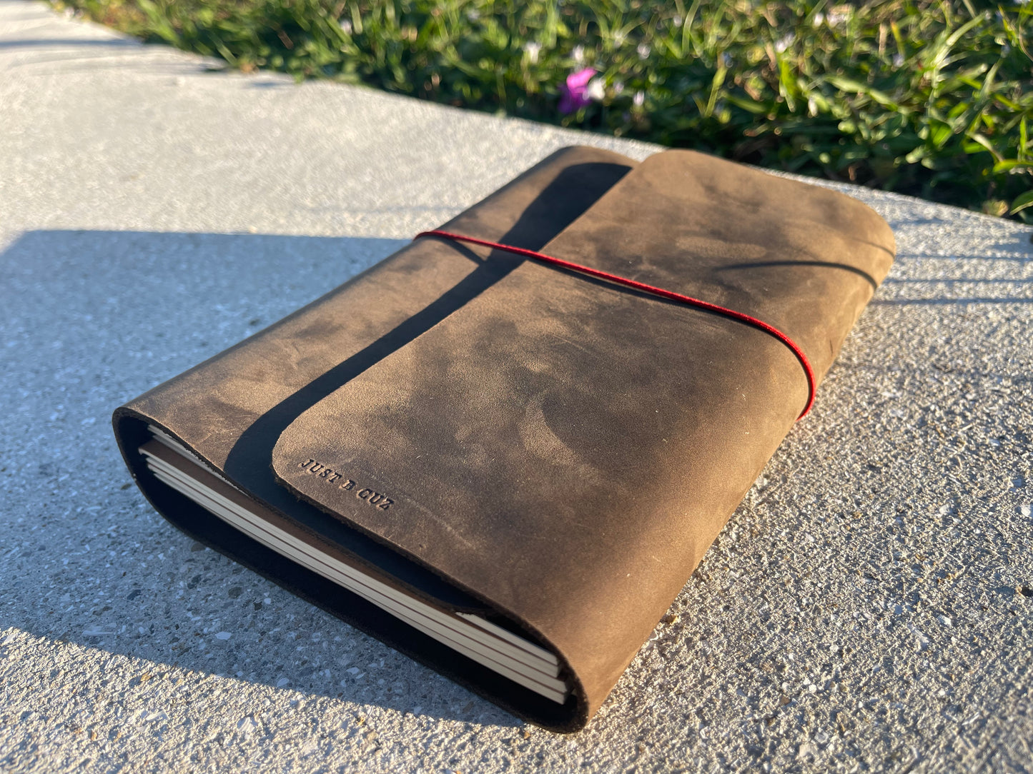 PILOTO trifold leather journal