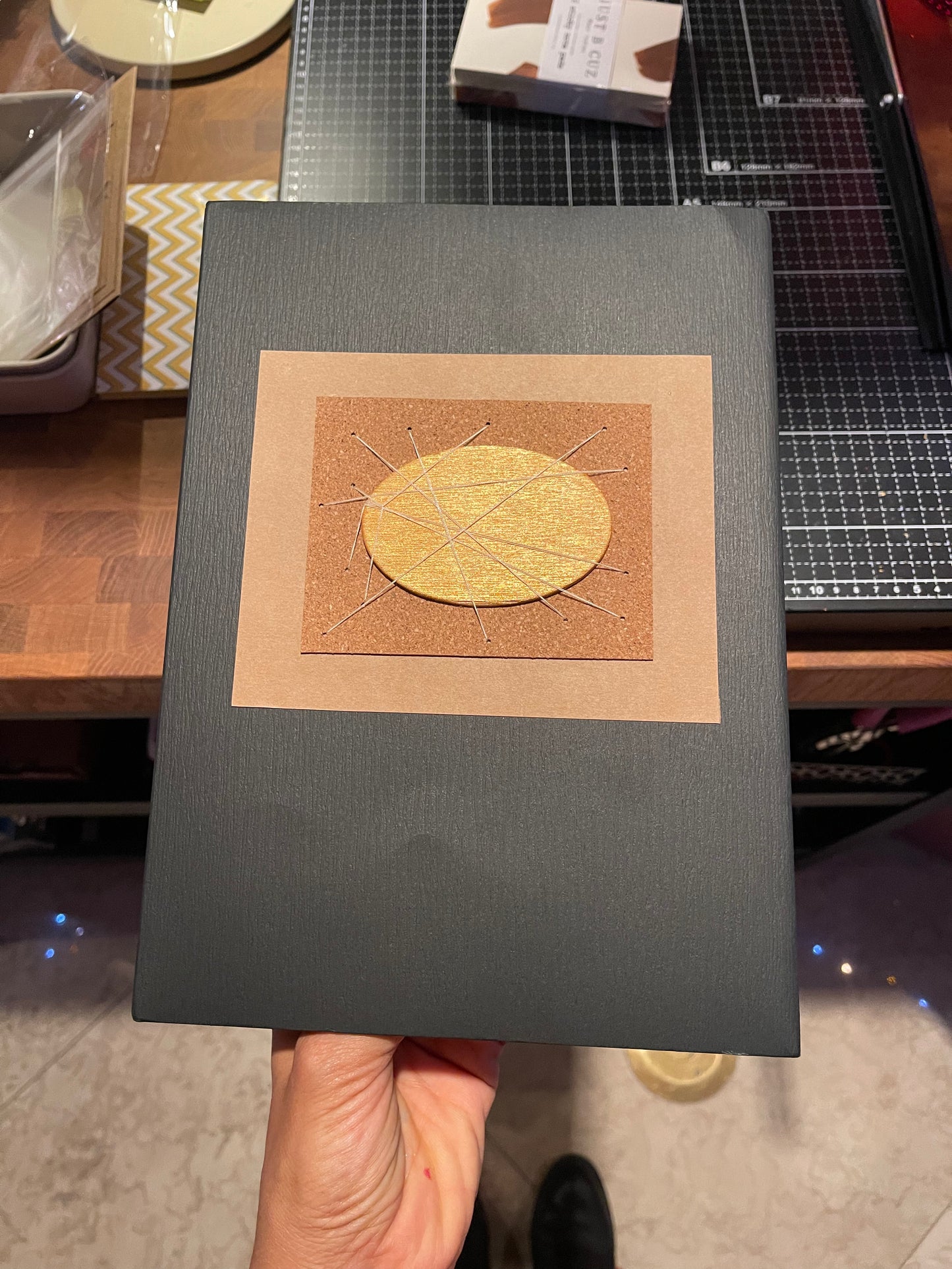 MAKE YOUR OWN JOURNAL 256 pages