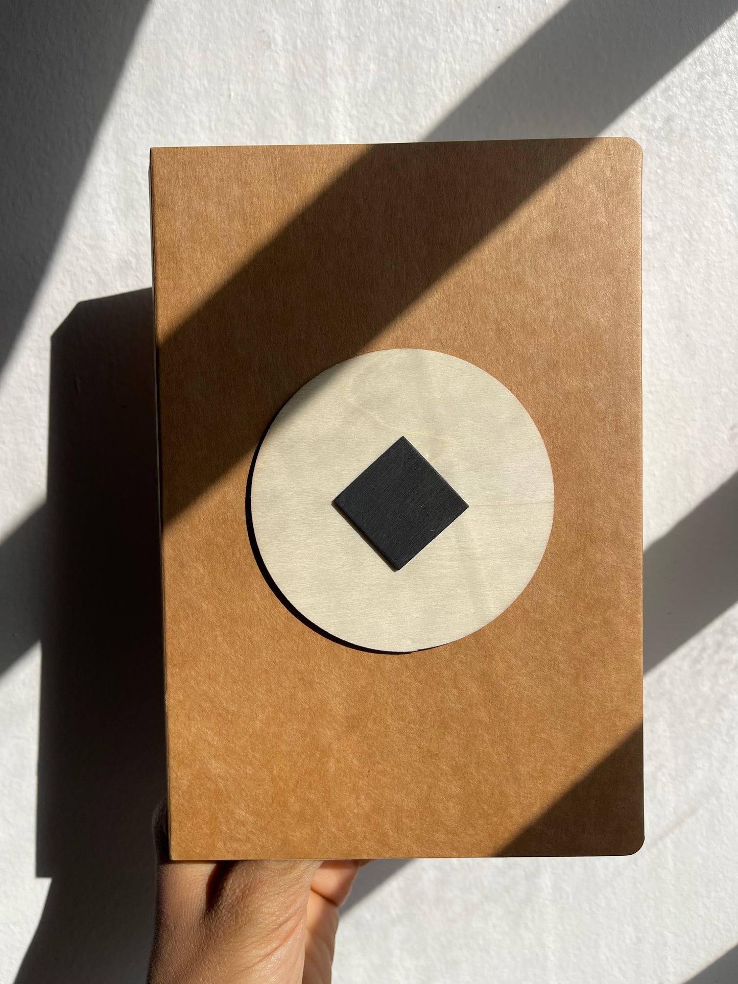 MAKE YOUR OWN NOTEPAD 224 pages