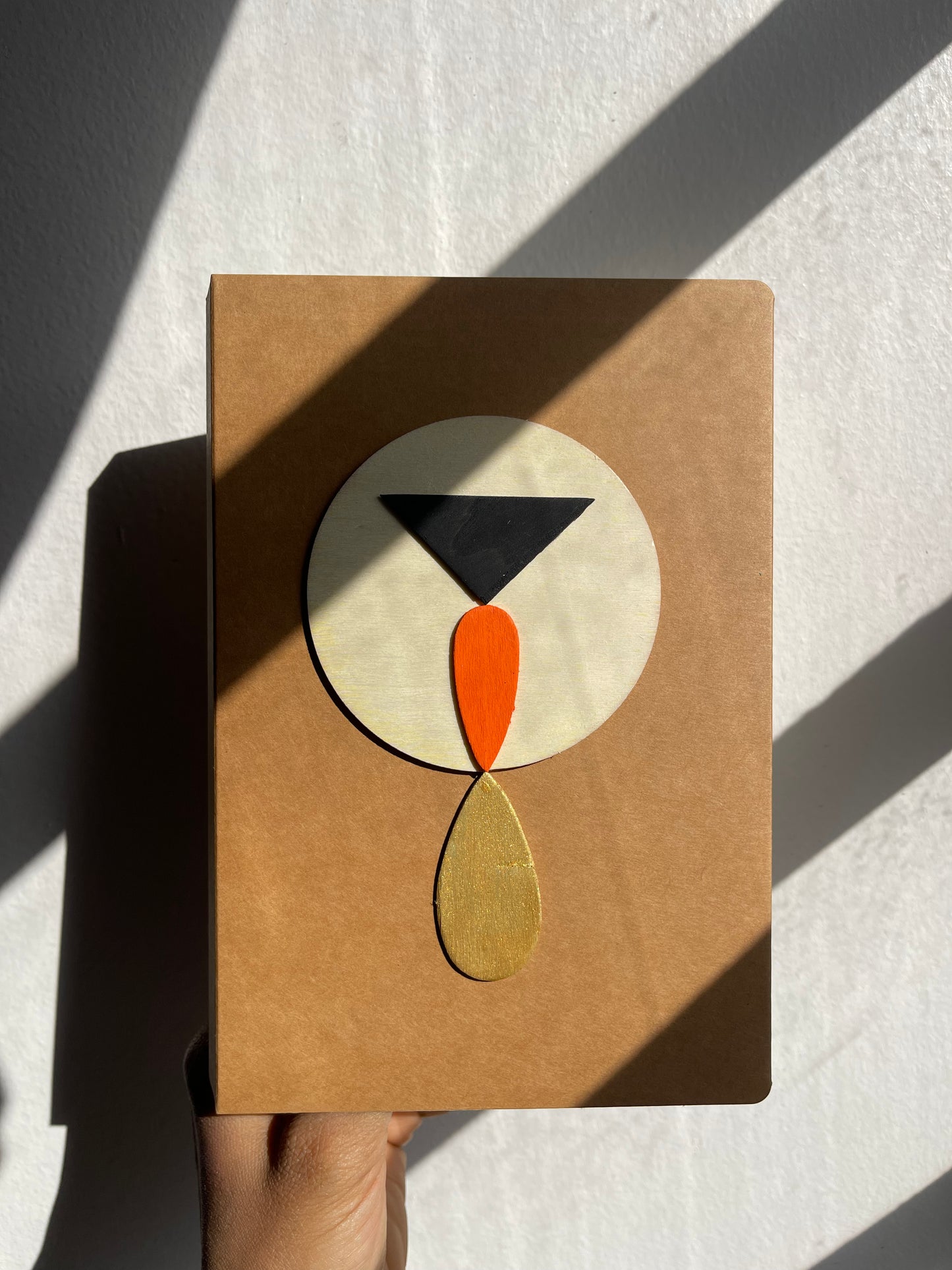 MAKE YOUR OWN NOTEPAD 224 pages