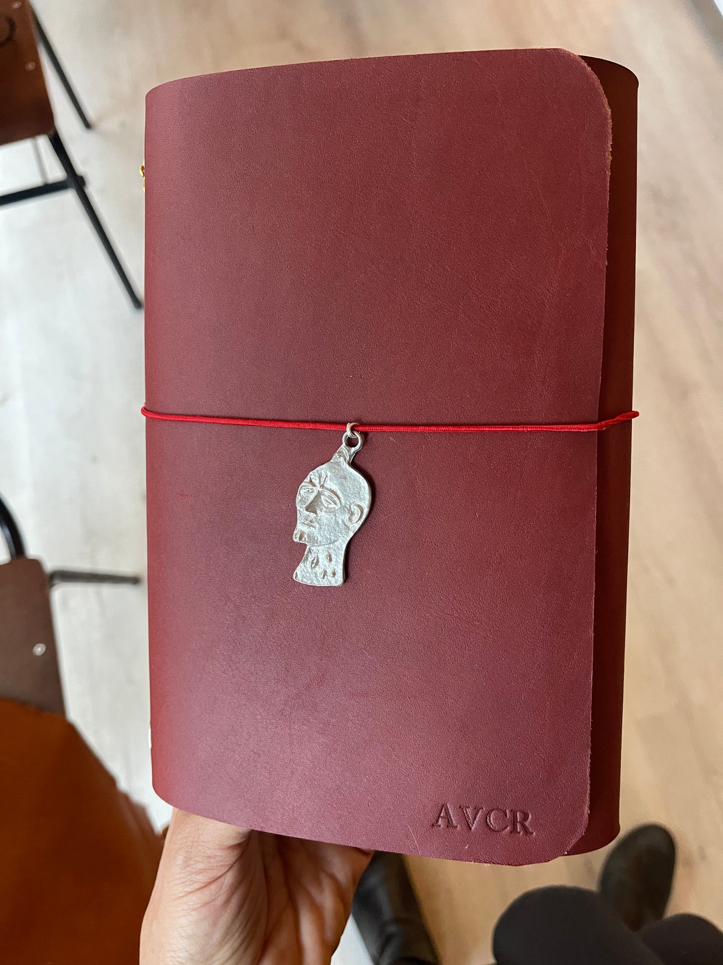 PILOTO trifold leather journal