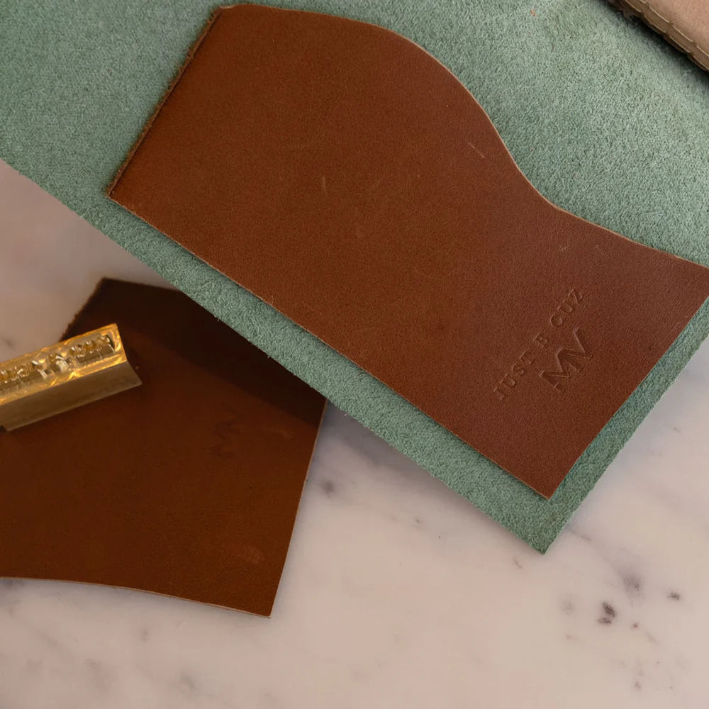 EL VIAJERO leather journal